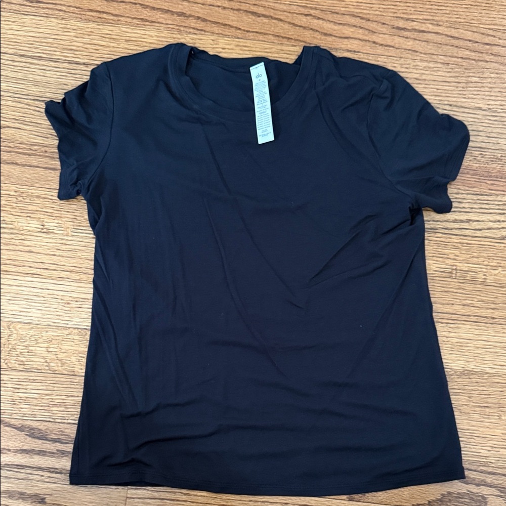 ALO Yoga Black Short Sleeve Crew Neck Tee